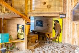 Eine Hufschmied-Spielstation im Indoor-Spielplatz Ponyvilla