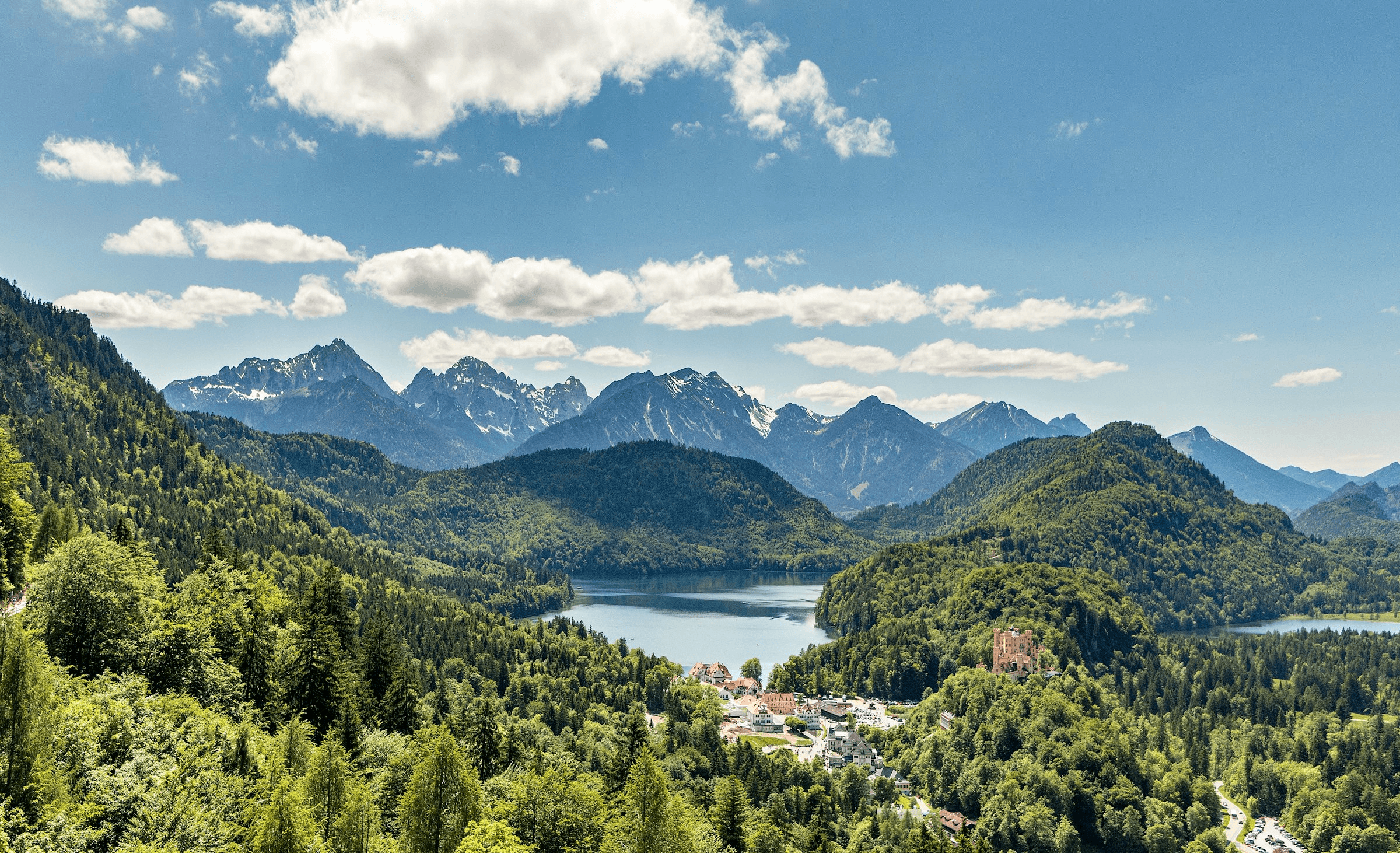 Schloss Neuschwanstein und Alpsee in Füssen