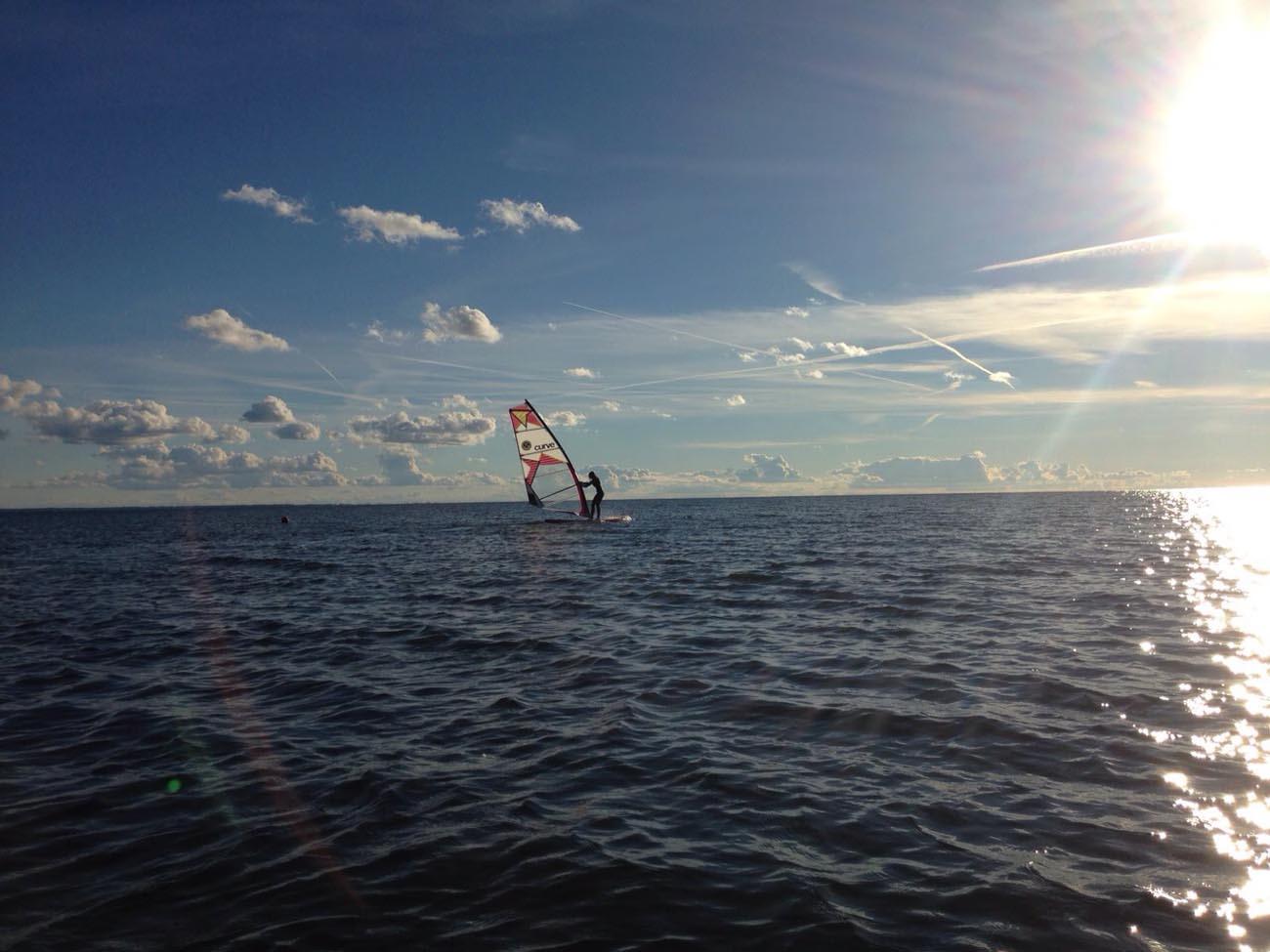 Windsurfen lernen in Thiessow - Spür den Wind!