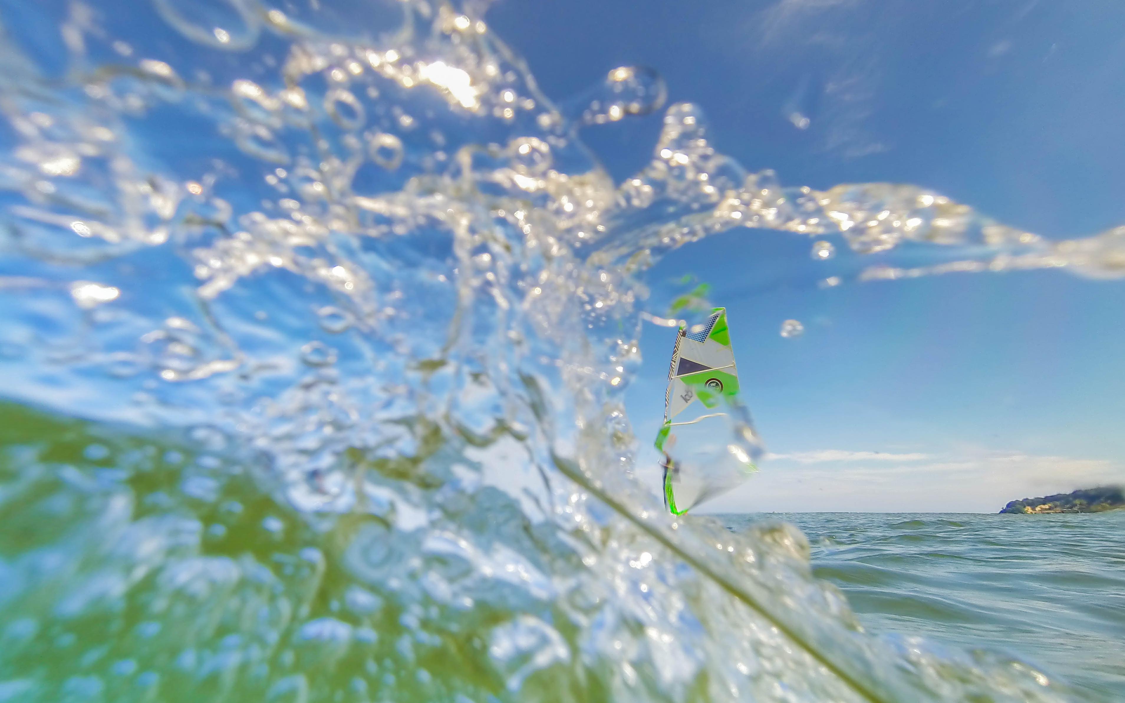 Windsurfen lernen in Thiessow - Spür den Wind!