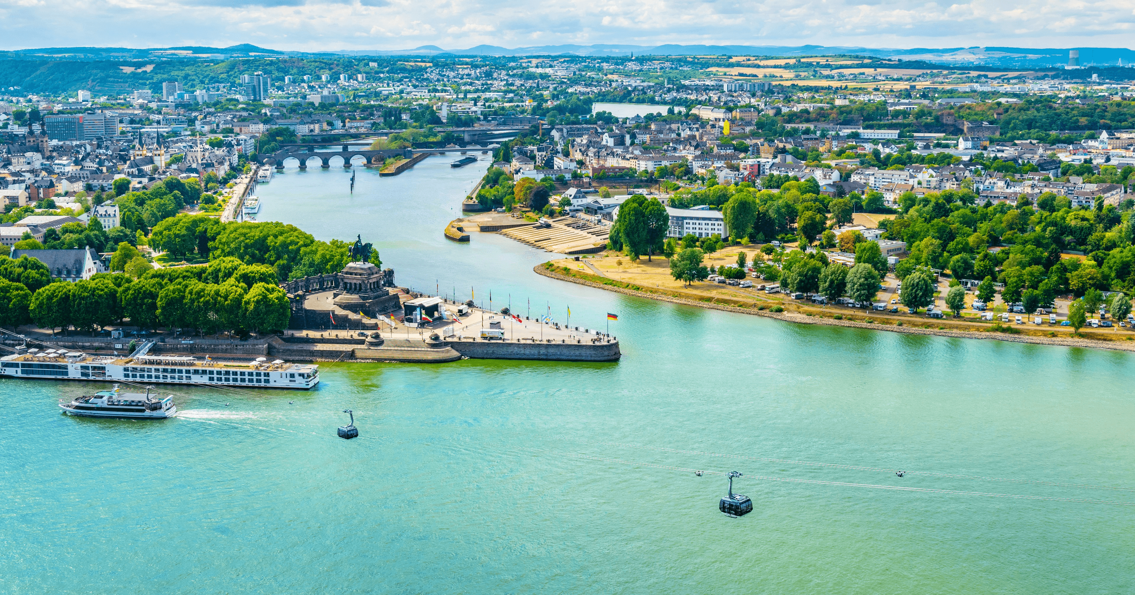 Das Deutsche Eck in Koblenz, wo die Mosel in den Rhein fließt