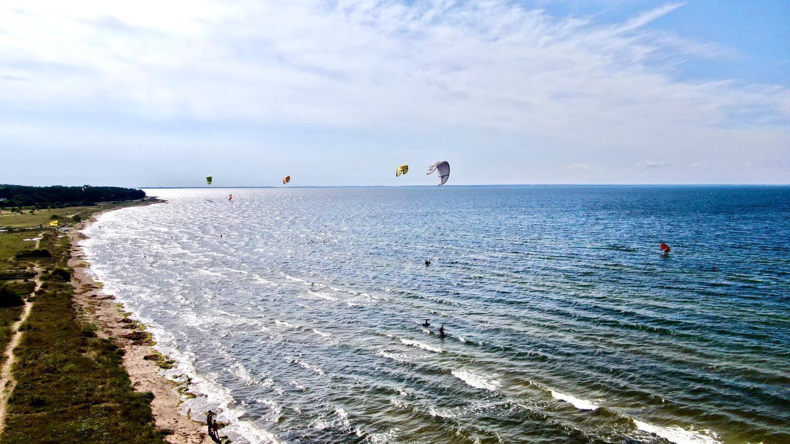 Kitesurfen lernen auf Rügen – Wellen & Wind pur
