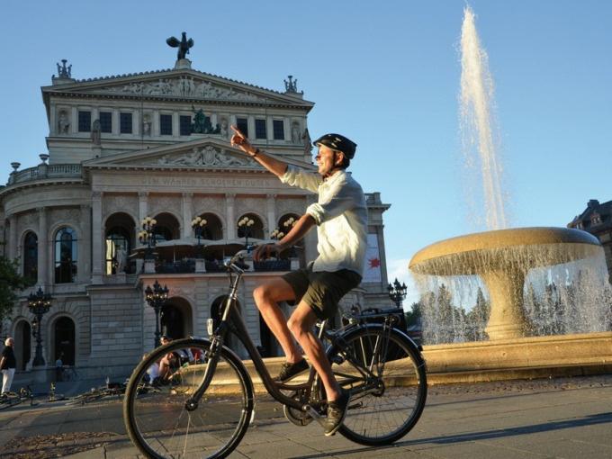 KLASSENFAHRT MIT DEM FAHRRAD IN FRANKFURT - HIGHLIGHTS RADTOUR