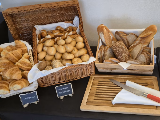 Winterbrunch | Brunching & Curling