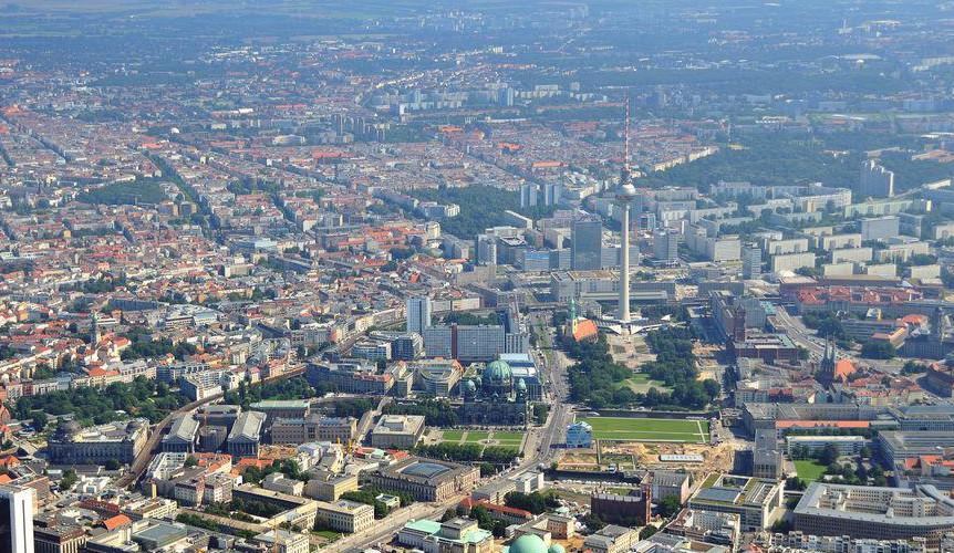Hubschrauber-Rundflug im Raum Berlin