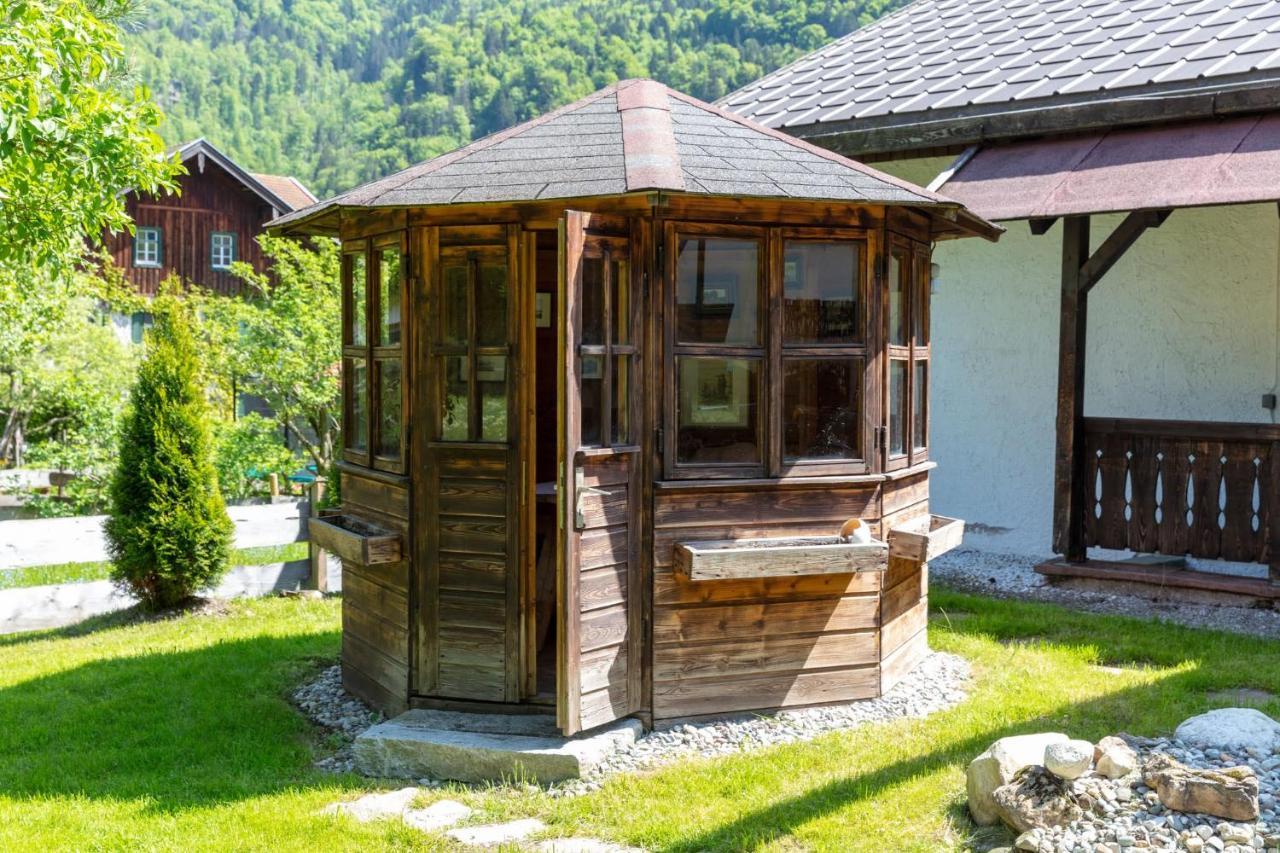 Ganzes Haus mit großem Garten und eigener Sauna