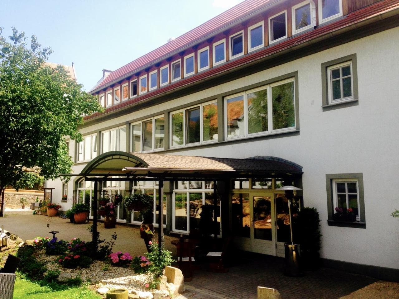 Dein Gutshof Hotel & Ferienwohnungen