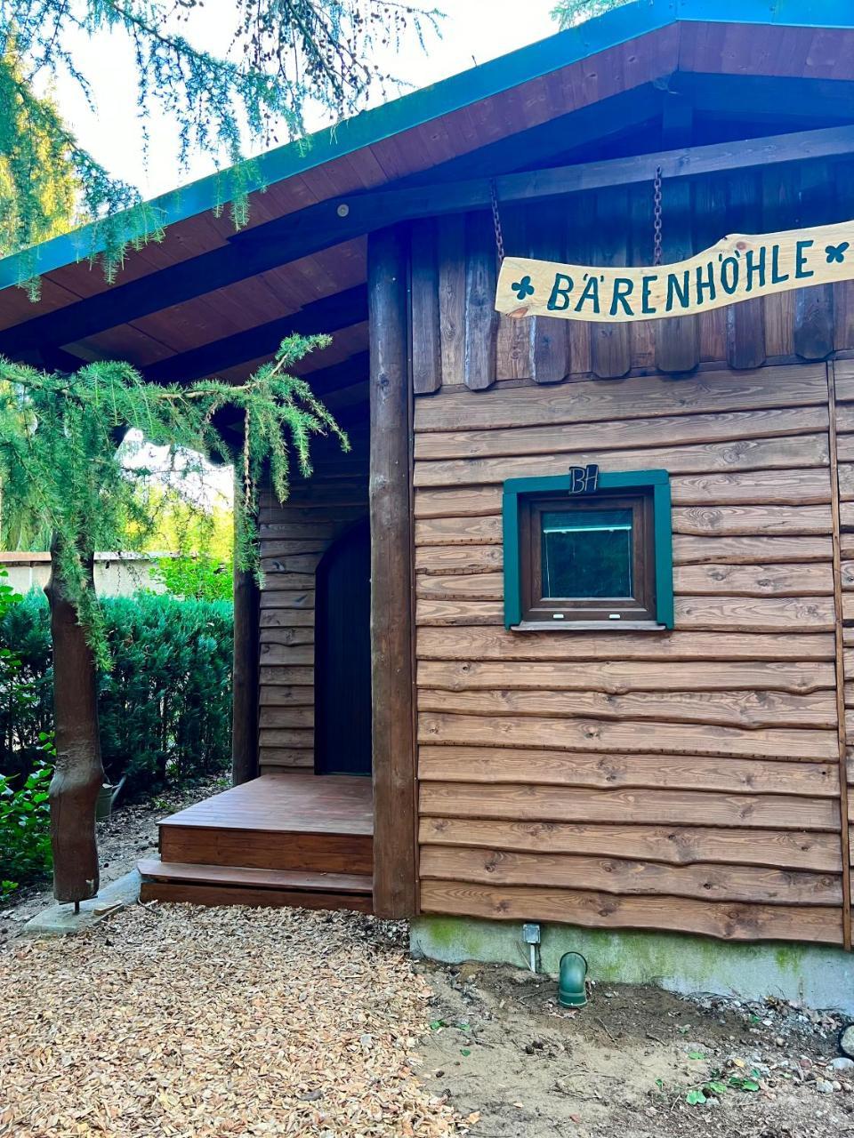 Holzhaus Bärenhöhle am Wald und See