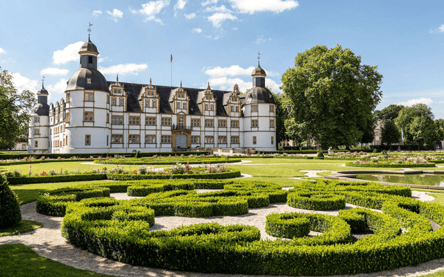 Schloss Neuhaus in Paderborn