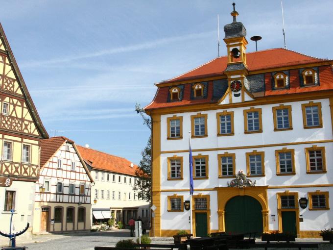 Minibus-Tour Frankfurt a.M. - Rothenburg ob der Tauber - Abholung am Hotel RRCMINI02