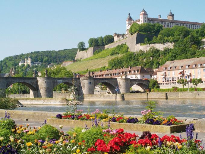 Minibus-Tour - Frankfurt a.M. - Rothenburg ob der Tauber RRCMINI01