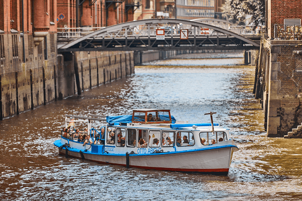Traditionsbarkassen in der Speicherstadt