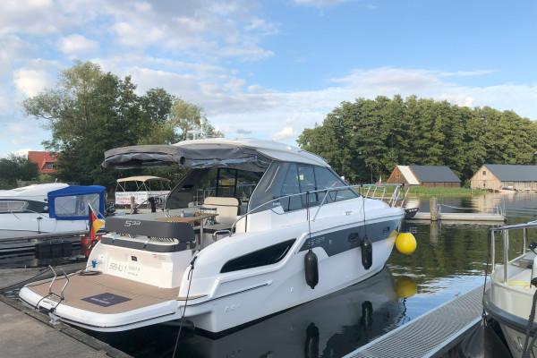 Family & Friends Motoryacht mit Skipper