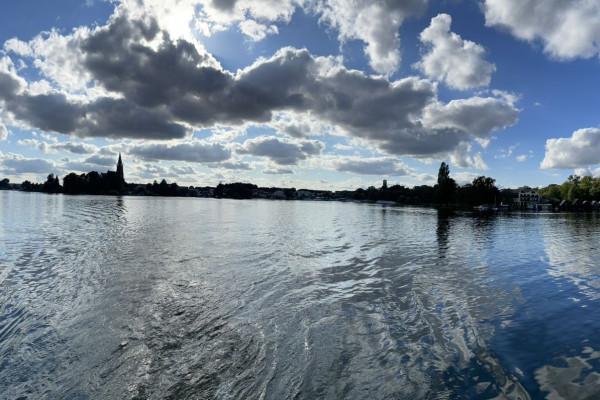 Family & Friends Motoryacht mit Skipper