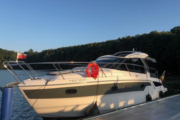 Family & Friends Motoryacht mit Skipper