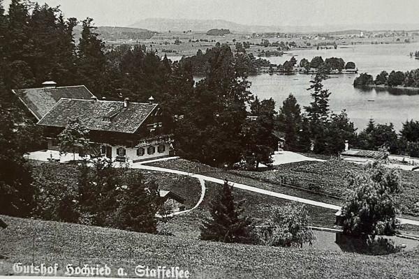 Der ehemalige Bauernhof, der zum Landhaus gehörte