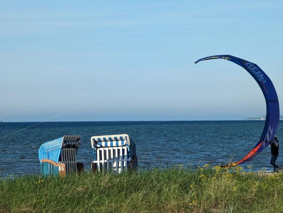 strandesgemäß (Aufgang Liebeslaube)