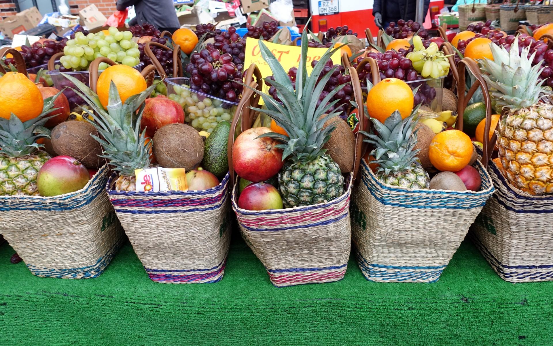 Obstkörbe auf dem Hamburger Markt