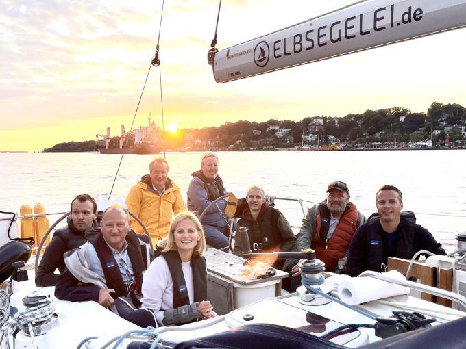 ''After Work" - Segelyacht-Event ab/an HAMBURG, nur donnerstags und freitags. 